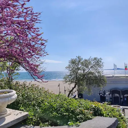 Luxury Sea Sunset Deluxe Бургас